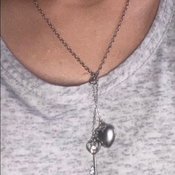 Never worn - Picture 4 of 4